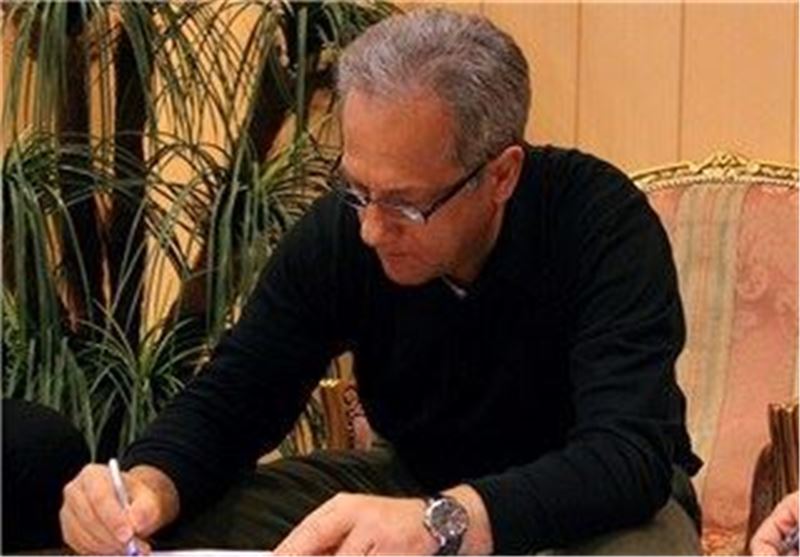 هیچ بندی مبنی بر فسخ قرارداد ولاسکو در قراردادش نیست/ او تا پایان سال 2014 در ایران می‌ماند