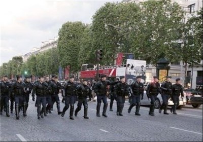 یگان‌هایی از ارتش فرانسه برای تقویت امنیت پاریس وارد عمل شدند 