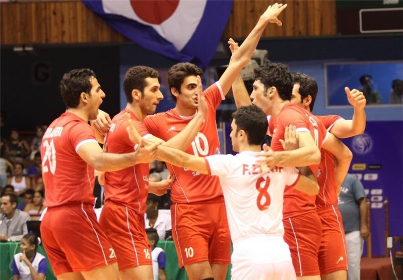 "پورشه" فوتبالیست‌ها و "معرفت" والیبالیست‌ها