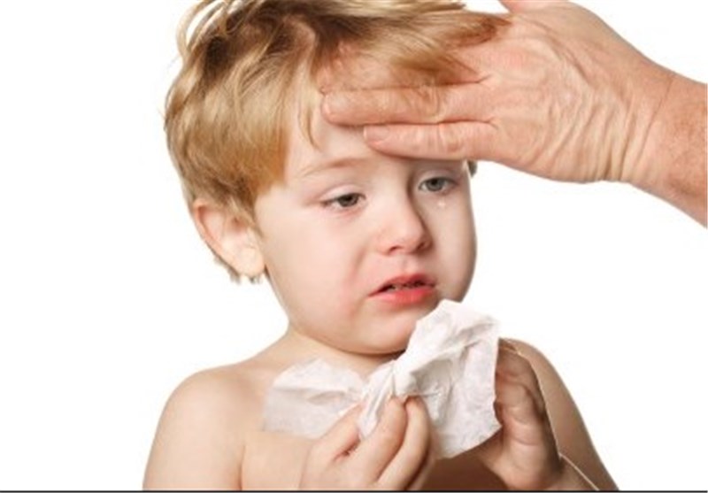 واکسن زدن نوزاد سرماخورده