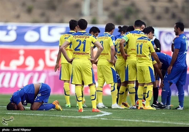 بیانیه باشگاه نفت علیه استقلال: سعی در ترغیب و تطمیع بیرانوند دارند