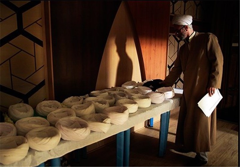 مراسم عمامه گذاری طلاب بوشهر برگزار شد