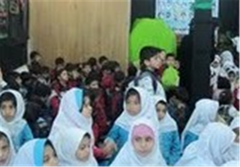 همایش کودکان عاشورایی در جزیره خارگ برگزار شد