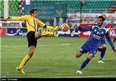 دیدار تیمهای سپاهان و گسترش فولاد تبریز