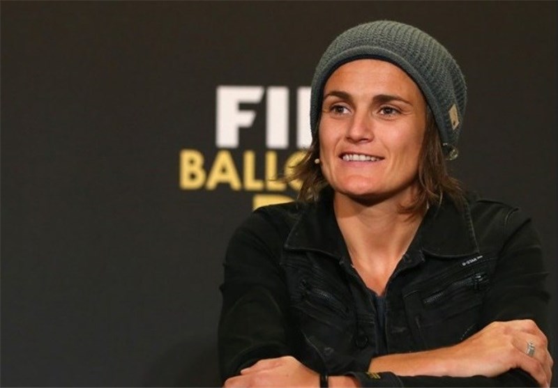 آنجرر: تصور نمی‌کردم برنده جایزه برترین فوتبالیست زن سال باشم