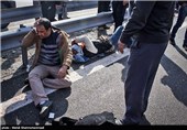 18 مجروح در واژگونی اتوبوس-اتوبان تهران قم