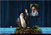مقام معظم رهبری در پایان خطبه های نماز عید سعید فطر-مصلی تهران