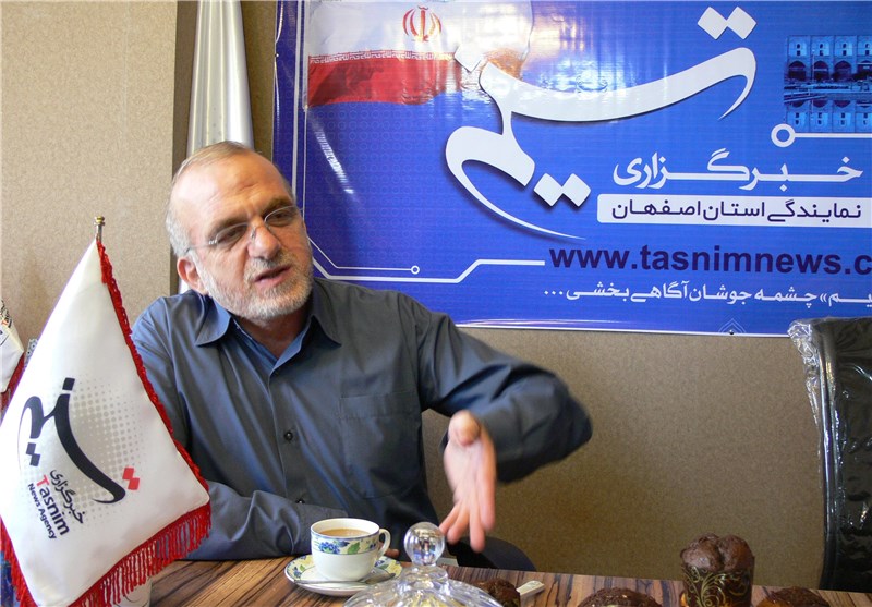 فولادگر:کاهش 9درصدی سهم صندوق توسعه ملی از درآمد نفت خلاف اقتصاد مقاومتی است