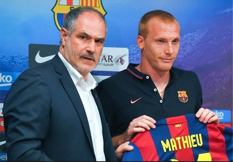 متئو: هر وقت بخواهم سیگار می‌کشم!