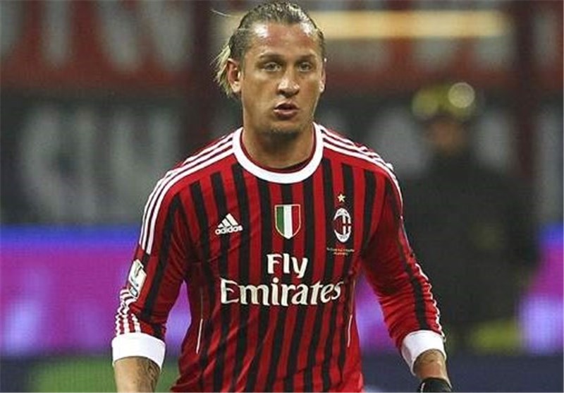 مدافع فرانسوی میلان در تیررس منچستریونایتد