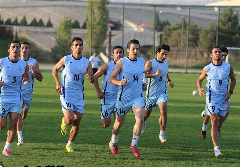 نگرانی هواداران از غیبت کرار/ خوشحالی کادرفنی از پا به توپ شدن بیک‌زاده و صادقی