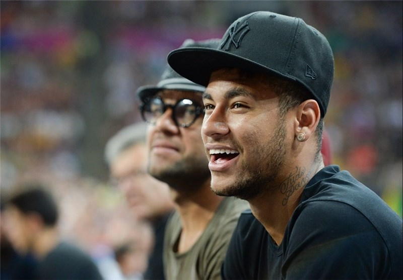 تغییر چهره نیمار به مناسبت سال جدید + تصاویر