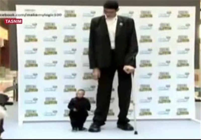 فیلم؛ کوتاه ترین و بلند ترین مرد جهان در کنار هم