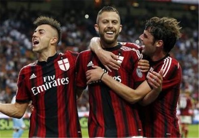 میلان با غلبه بر ناپولی به رده ششم صعود کرد