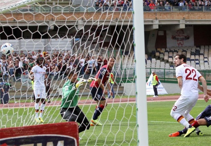 رم با هت‌تریک دِسترو به صدر جدول نزدیک‌تر شد