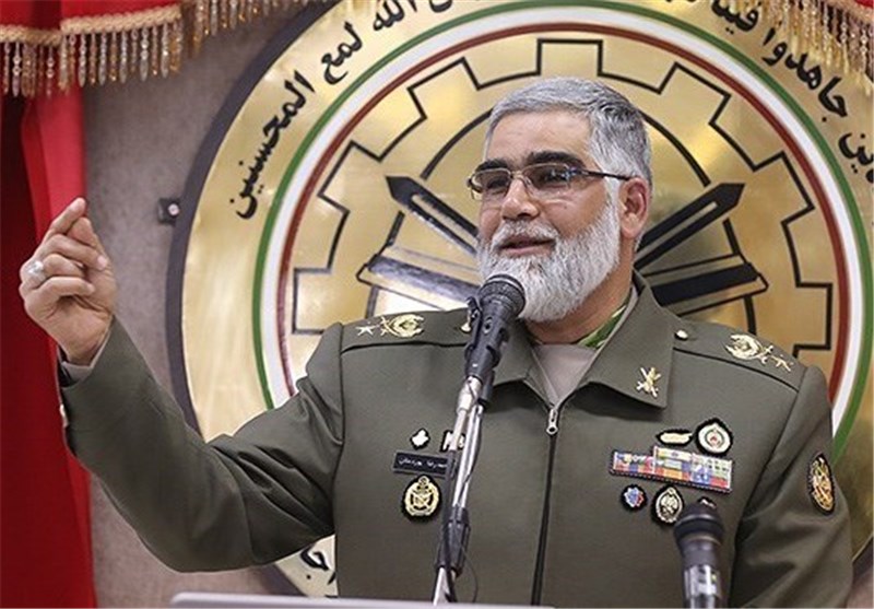 خانواده شهدا اسناد افتخار نظام جمهوری اسلامی هستند