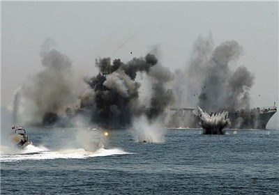 تحقیر آمریکا با انهدام ناو "USS جان نیمیتز" + تصاویر