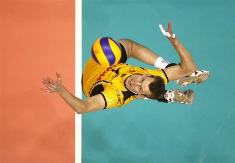 اویوانن به تیم والیبال ثامن مشهد پیوست