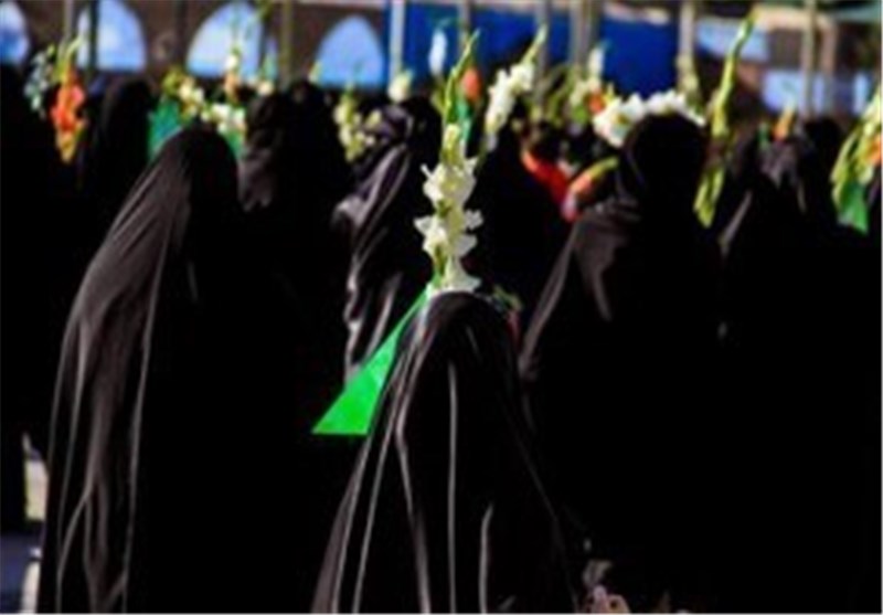 حضور 600 تن از دختران شاهد و ایثارگر مشهدی در حرم رضوی‌