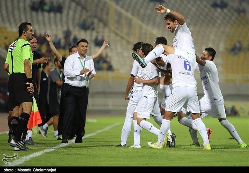 گلزنی بازیکن جوان استقلال با کفش‌های فرهاد مجیدی