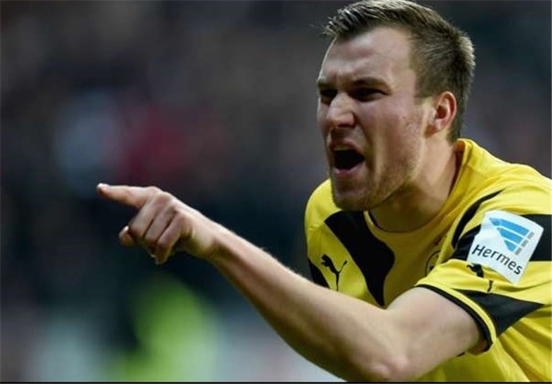 فیفا مانع  انتقال بازیکن دورتموند شد