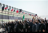 مراسم عزاداری روز عاشورا در میدان امام حسین (ع)