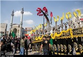 مراسم عزاداری روز عاشورا در میدان امام حسین (ع)