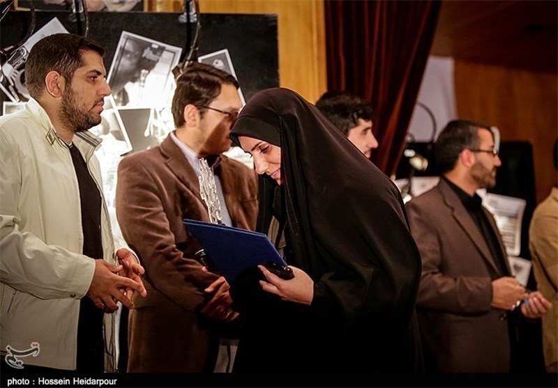 خبرنگاران تسنیم در جشنواره نشریات دانشجویی حائز رتبه‌های برتر شدند