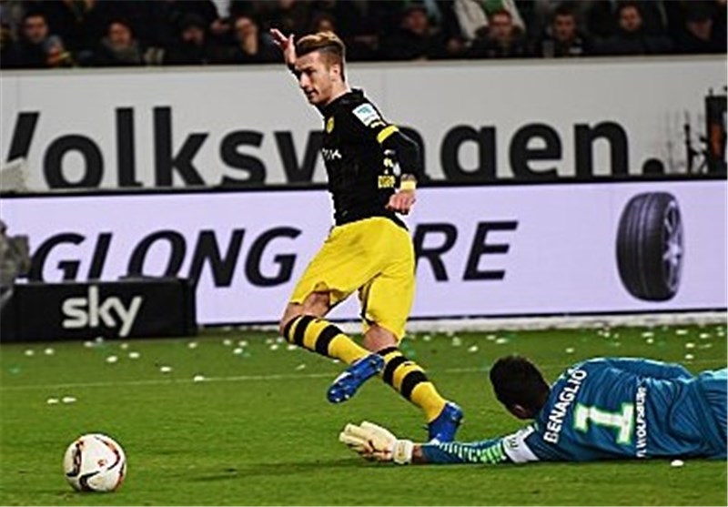 برتری دورتموند در خانه گرگ‌های فوتبال آلمان