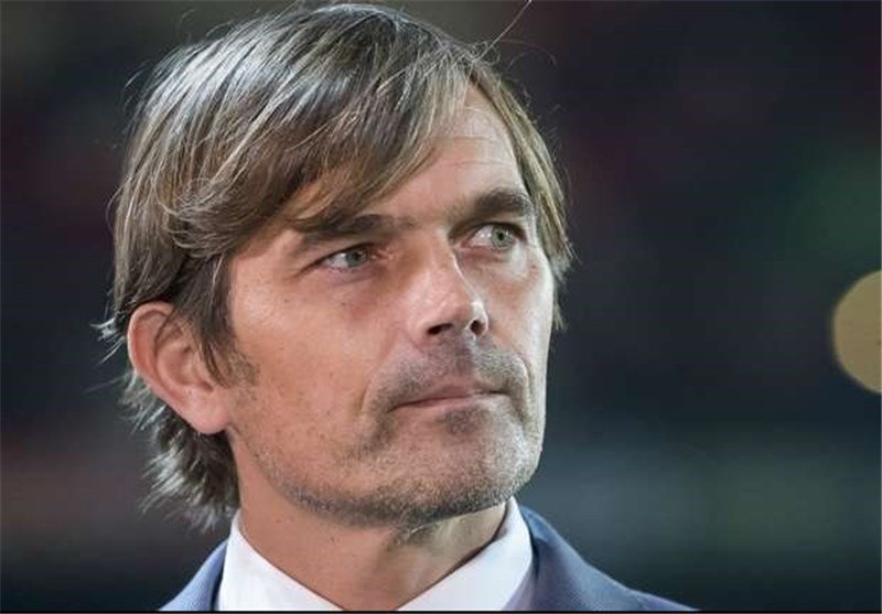 کوکو قراردادش را با آیندهوون تمدید کرد