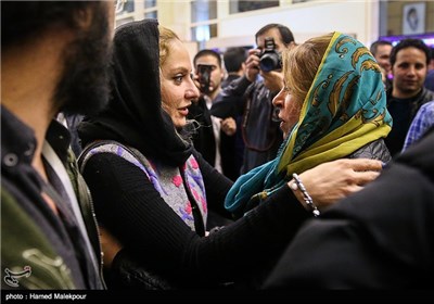 کوهر خیراندیش و مهناز افشار در ششمین روز سی و چهارمین جشنواره فیلم فجر - برج میلاد