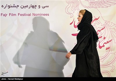 طناز طباطبایی بازیگر فیلم خشم و هیاهو نامزد دریافت سیمرغ بلورین بهترین بازیگر نقش اول زن سی‌وچهارمین جشنواره فیلم فجر