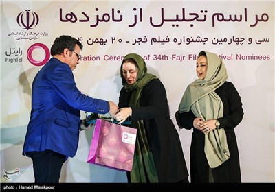 تقدیر از بهنوش بختیاری بازیگر فیلم "من" و ژاله صامتی بازیگر فیلم "آخرین بار کی سحر را دیدی؟" نامزدهای دریافت سیمرغ بلورین بهترین بازیگر نقش مکمل زن سی‌وچهارمین جشنواره فیلم فجر