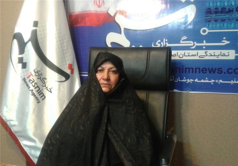 روایت خاطراتی از رشادت زنان اصفهان در روزهای سرد بهمن 57