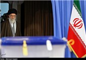 حضور مقام معظم رهبری پای صندوق رأی