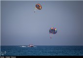 تفریحات دریایی گردشگران جزیره کیش