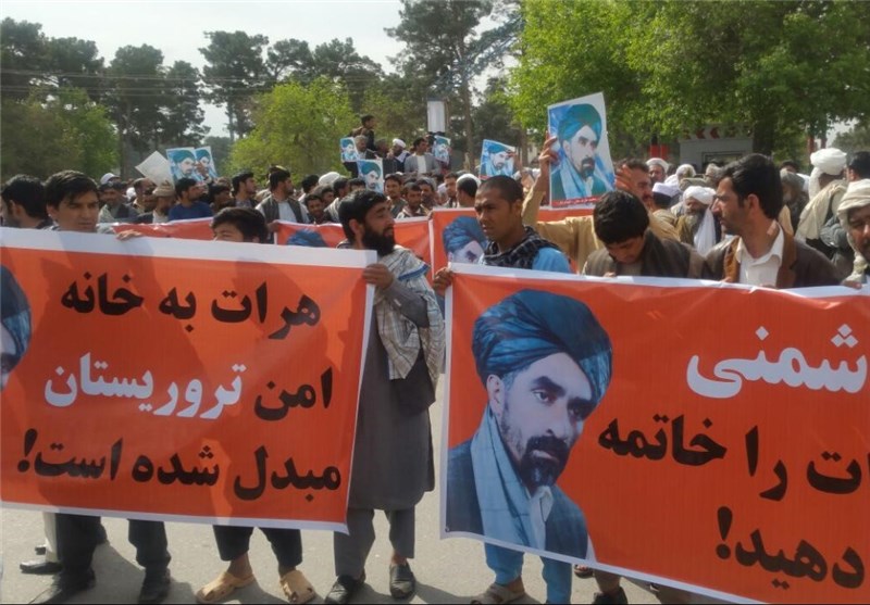 تظاهرات مردم هرات در اعتراض به افزایش ناامنی‌ها در غرب افغانستان + عکس