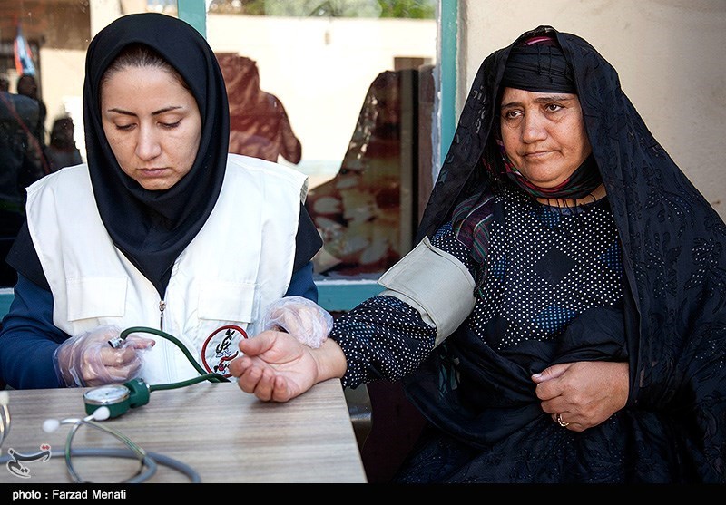 ویزیت رایگان مناطق محروم شهری توسط بسیج جامعه پزشکی کرمانشاه
