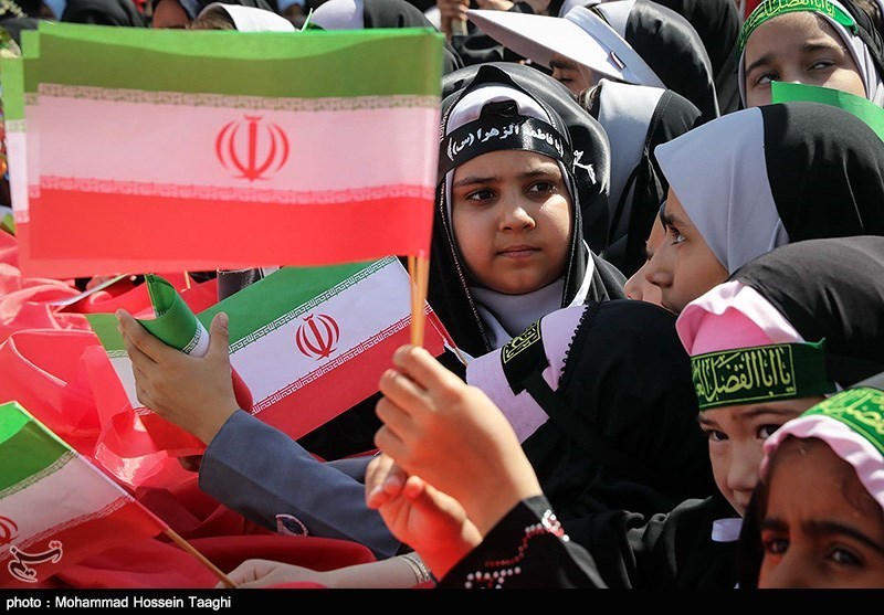 آذربایجان‌غربی پایتخت عفاف و حجاب اقوام در کشور معرفی شود