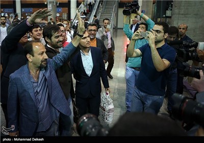 استقبال مردم از عوامل فیلم فروشنده