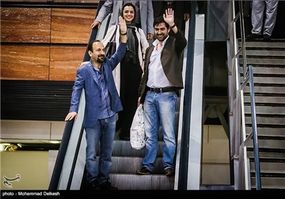 استقبال مردم از عوامل فیلم سینمایی فروشنده