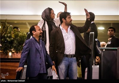 استقبال مردم از عوامل فیلم سینمایی فروشنده