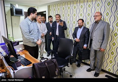 بازدید مسعود سیرتی‌نیر و محمدعلی خوشنویس پرستاران امام خمینی(ره) از باشگاه خبری پویا(تسنیم)