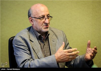 گفت‌وگوی خبرگزاری تسنیم با محمدعلی خوشنویس عضو تیم پرستاری امام خمینی(ره)