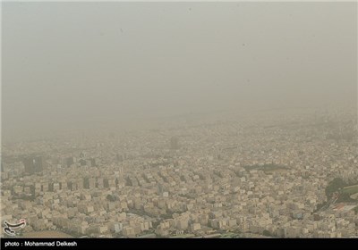 تهران در غبار