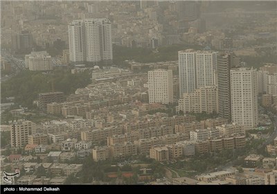 تهران در غبار