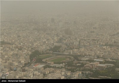 تهران در غبار