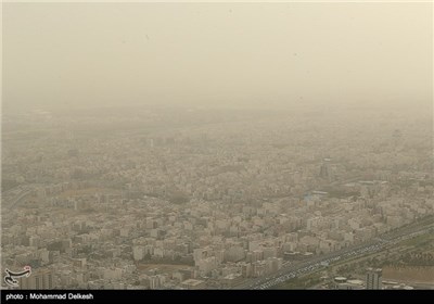 تهران در غبار