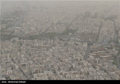 تهران در غبار