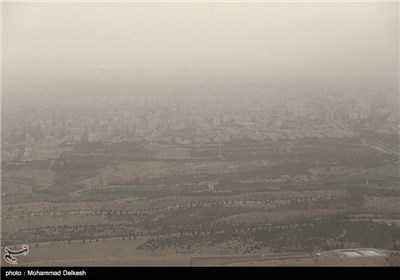 تهران در غبار